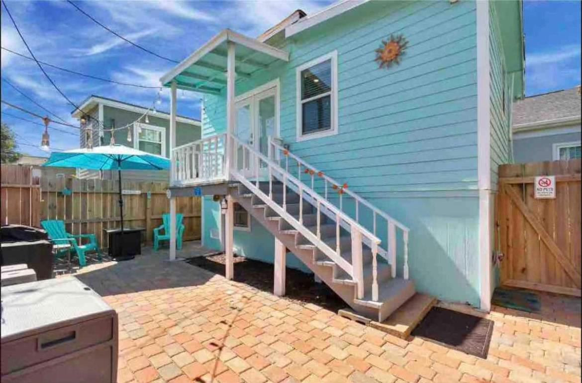 갤버스턴 Hidden Hideaway! Bungalow 2 Blocks From The Beach! Sleeps 3 빌라 외부 사진