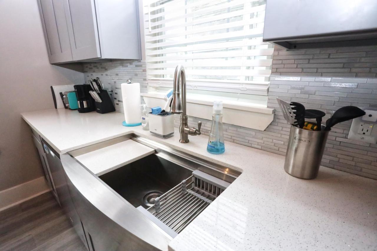 갤버스턴 Hidden Hideaway! Bungalow 2 Blocks From The Beach! Sleeps 3 빌라 외부 사진